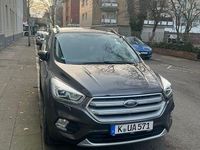 Gebraucht Ford Kuga 150 PS (110 kW) 2018 Grau SUV