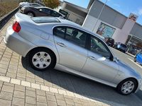 Gebraucht BMW 325 218 PS (160 kW) 2006 Silber Limousine