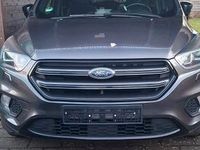 Gebraucht Ford Kuga ST-Line 150 PS (110 kW) 2018 Grau SUV