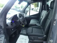 Gebraucht Mercedes Sprinter 170 PS (125 kW) 2023 Grau Van