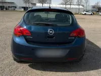 Gebraucht Opel Astra 100 PS (73 kW) 2010 Blau Kleinwagen