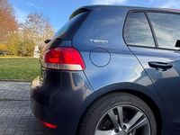 Gebraucht VW Golf VI Team 105 PS (77 kW) 2010 Blau Kleinwagen