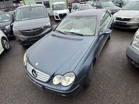 Gebraucht Mercedes CLK320 Elegance 218 PS (160 kW) 2002 Blau Coupé