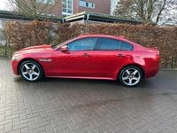 Gebraucht Jaguar XE R-Sport 179 PS (131 kW) 2016 Rot Limousine