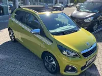Gebraucht Peugeot 108 Top! Collection 72 PS (52 kW) 2019 Gruen Limousine
