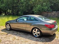 Gebraucht Mercedes E250 204 PS (150 kW) 2011 Grau Coupé