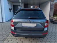 Gebraucht Skoda Octavia Style 150 PS (110 kW) 2015 Grau Kombi