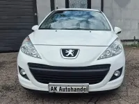 Gebraucht Peugeot 207 Tendance 92 PS (67 kW) 2011 Weiß Limousine