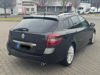 Gebraucht Renault Laguna III 150 PS (110 kW) 2011 Schwarz Kombi