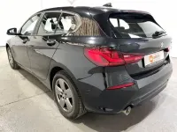 Gebraucht BMW 118 Advantage 136 PS (100 kW) 2023 Saphirschwarz (metallic) Kleinwagen