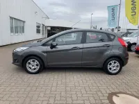 Gebraucht Ford Fiesta Trend 101 PS (74 kW) 2017 Magneticgrau Kleinwagen