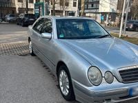 Gebraucht Mercedes E320 224 PS (164 kW) 2000 Grau Limousine