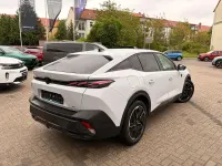 Gebraucht Peugeot 408 GTi 131 PS (96 kW) 2023 Lackierung okenitweiss/typ aussenverkleidung metalliclackierung SUV