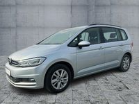 Gebraucht VW Touran Comfortline 122 PS (89 kW) 2022 Reflexsilber metallic Van / Kleinbus