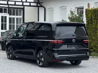Gebraucht VW Multivan Style 150 PS (110 kW) 2025 Schwarz Van / Kleinbus