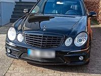 Gebraucht Mercedes E320 Avantgarde 224 PS (164 kW) 2006 Schwarz Limousine