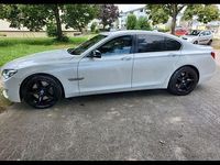 Gebraucht BMW 750 Shadowline 381 PS (280 kW) 2012 Weiß Limousine
