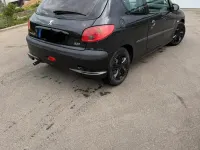 Gebraucht Peugeot 206 60 PS (44 kW) 2004 Schwarz Kleinwagen