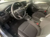 Używany Ford Focus Titanium 125 KM (91 kW) 2023 Srebrny Sedan/Limuzyna
