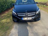 Gebraucht Mercedes B200 156 PS (114 kW) 2018 Schwarz Van / Kleinbus