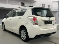 Gebraucht Toyota Verso Basis 111 PS (81 kW) 2016 Weiß Van / Kleinbus