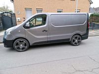 Gebraucht Renault Trafic 90 PS (66 kW) 2015 Grau Van / Kleinbus