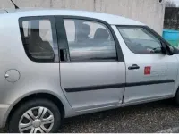 Gebraucht Skoda Roomster 75 PS (55 kW) 2014 Silber Van / Kleinbus