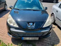 Gebraucht Peugeot 206 72 PS (52 kW) 2012 Schwarz Limousine