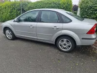 Gebraucht Ford Focus Ghia 101 PS (74 kW) 2005 Silber Kombi