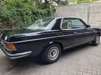 Gebraucht Mercedes 230 136 PS (100 kW) 1982 Schwarz Coupé