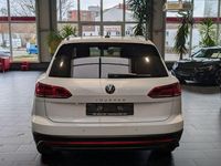 Gebraucht VW Touareg 231 PS (169 kW) 2022 Weiß SUV