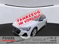 Gebraucht Audi e-tron S-Line 300 kW (408 PS) 2023 Gletscherweiß metallic SUV