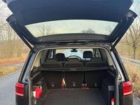 Gebraucht VW Touran Comfortline 150 PS (110 kW) 2023 Schwarz Van / Kleinbus