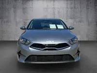 Neu Kia Ceed Vision 140 PS (102 kW) 2025 Lunar silver Kleinwagen