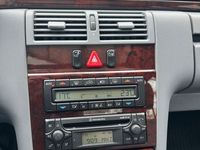 Gebraucht Mercedes E200 Elegance 163 PS (119 kW) 2000 Silber Limousine