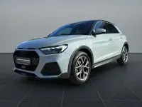 Gebraucht Audi A1 Ambiente 110 PS (80 kW) 2023 Rot SUV