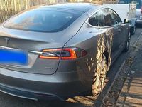 Second-hand Tesla Model S 327 kW (445 CP) 2015 Argintiu Hatchback