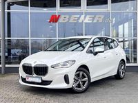 Gebraucht BMW 220 Active Tourer 170 PS (125 kW) 2024 Mineralweiss metallic Van / Kleinbus