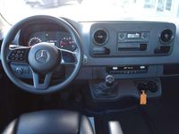Gebraucht Mercedes Sprinter 150 PS (110 kW) 2022 Blau Van
