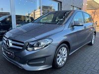Gebraucht Mercedes B180 Style 122 PS (89 kW) 2016 Grau Van / Kleinbus