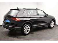 Gebraucht VW Tiguan Active 122 PS (89 kW) 2021 Deep black perleffekt SUV