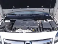 Gebraucht Opel Insignia Edition 163 PS (119 kW) 2014 Weiß Kombi