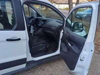 Gebraucht Ford Tourneo Trend 120 PS (88 kW) 2016 Weiß Kombi
