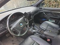 Gebraucht BMW 530 193 PS (141 kW) 2002 Schwarz Kombi