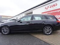 Gebraucht Mercedes C200 Avantgarde 184 PS (135 kW) 2022 Schwarz Limousine