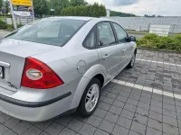Gebraucht Ford Focus Ghia 101 PS (74 kW) 2005 Silber Kombi