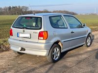 Gebraucht VW Polo 50 PS (36 kW) 1998 Silber Limousine