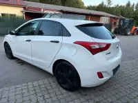 Gebraucht Hyundai i30 Classic 99 PS (72 kW) 2012 Weiß Limousine