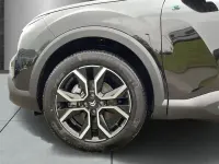Gebraucht Citroën e-C4 Shine 100 kW (136 PS) 2023 Weiss Limousine