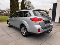 Gebraucht Subaru Outback 150 PS (110 kW) 2013 Silber Kombi